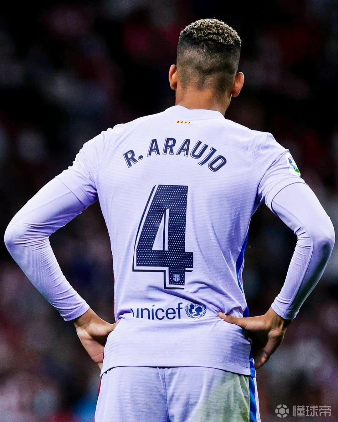 AC米兰横扫尤文,范戴克高光表现 AC米兰横扫尤文,范戴克高光表现