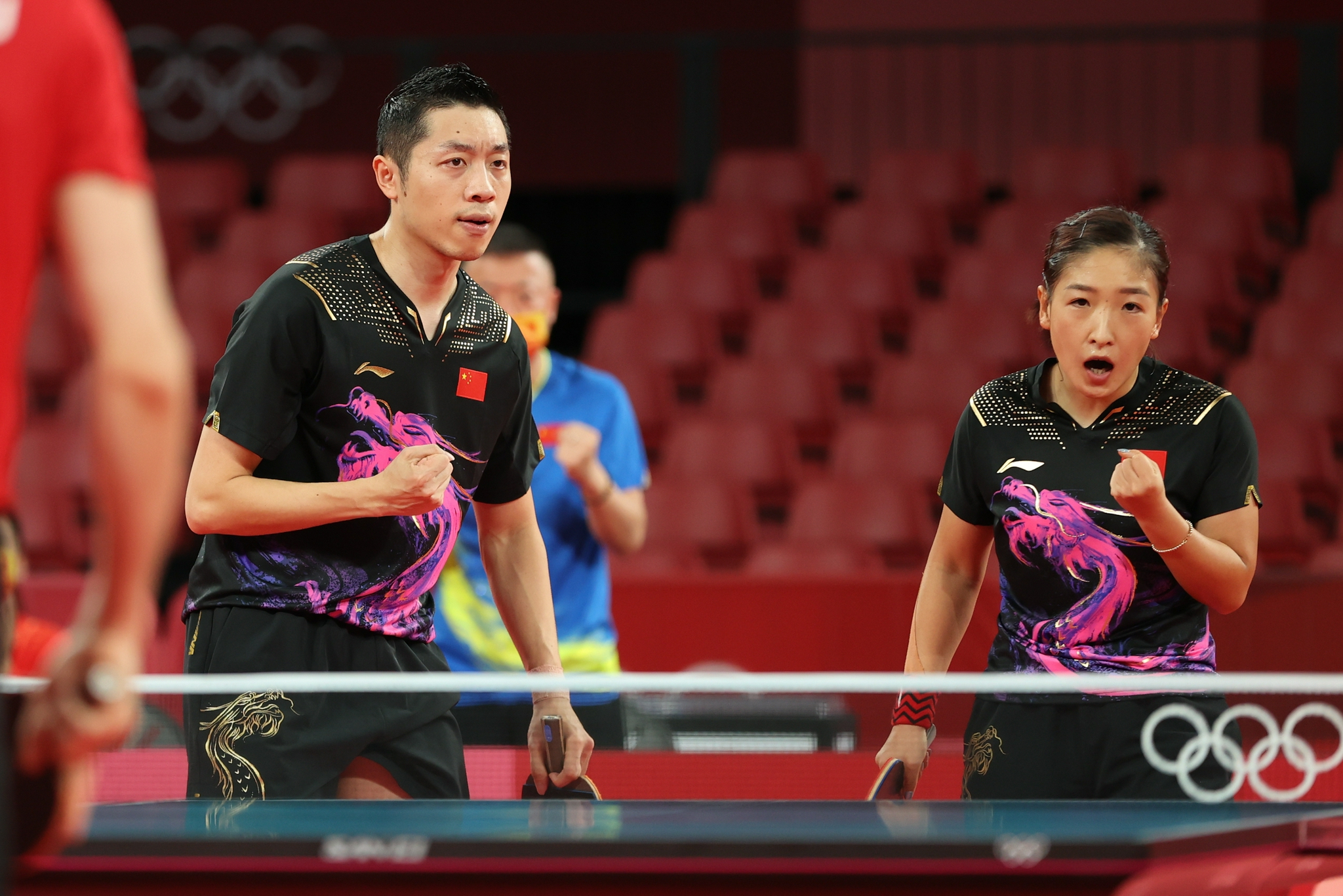 法国队翻盘英格兰队，许昕惊艳四座