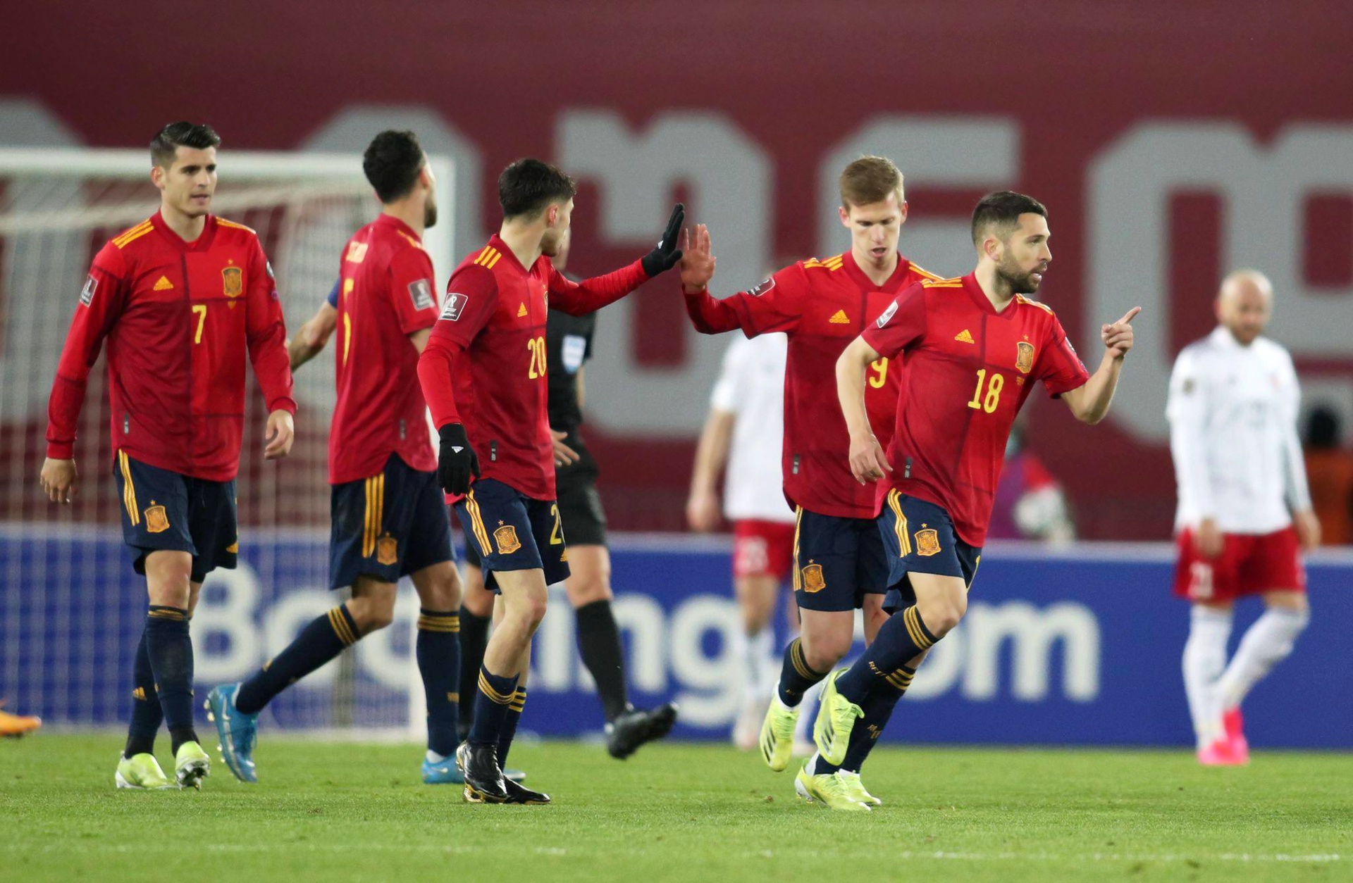 那不勒斯轻取西班牙，迪马利亚带队取胜