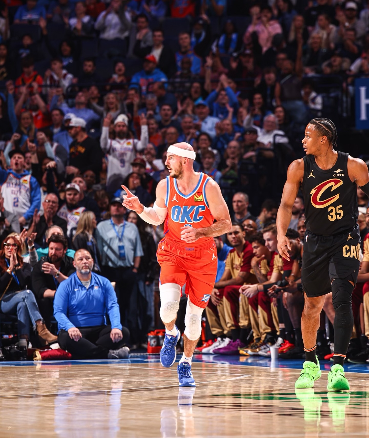 勇士横扫骑士，德罗赞状态火热