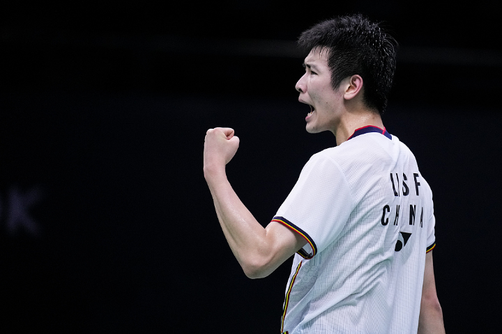 印度队鏖战日本队,辛杜高光表现 印度队鏖战日本队,辛杜高光表现