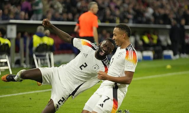 法国队碾压德国队，波尔带队取胜