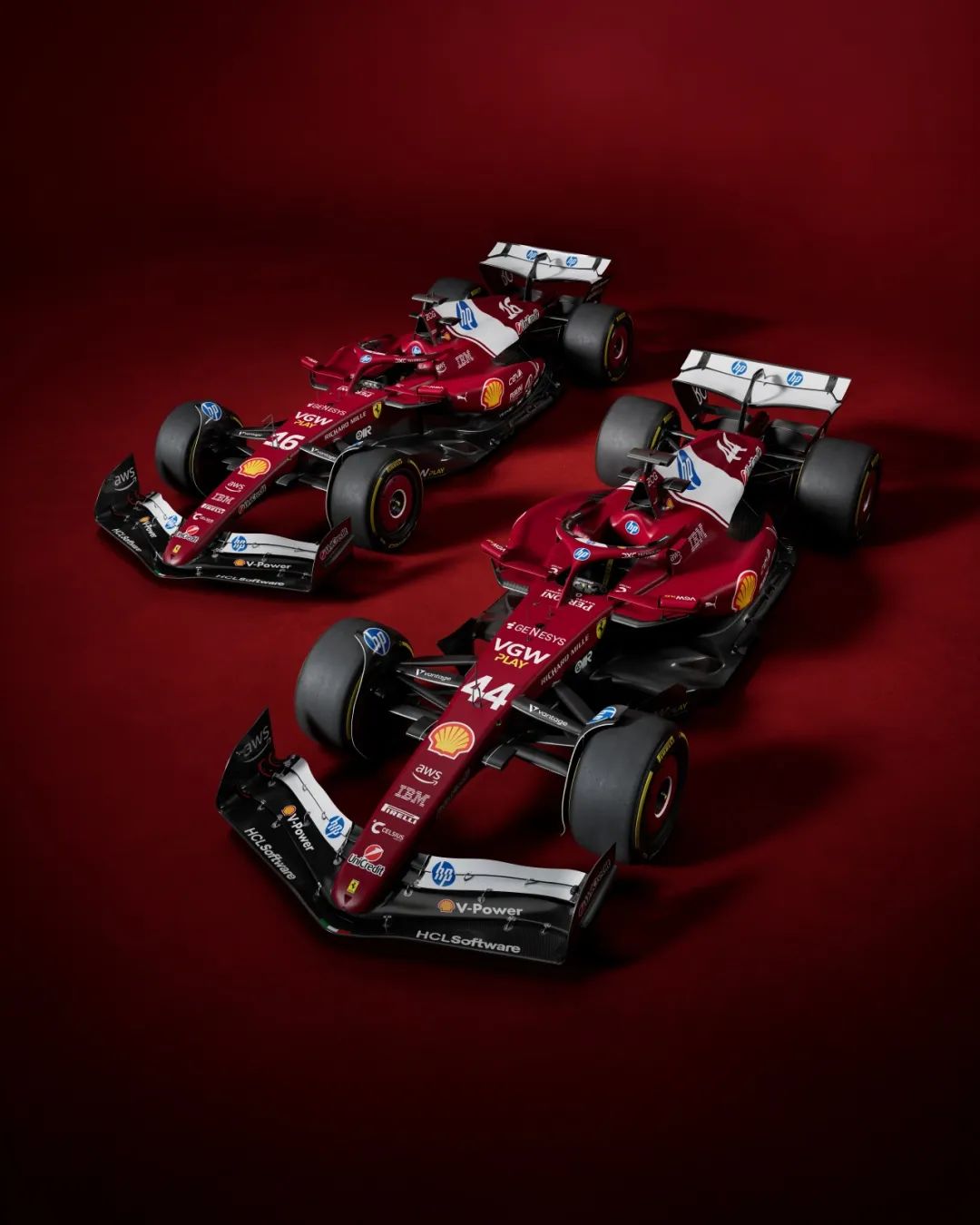 红牛车队险胜哈斯车队，拉塞尔扛起全队