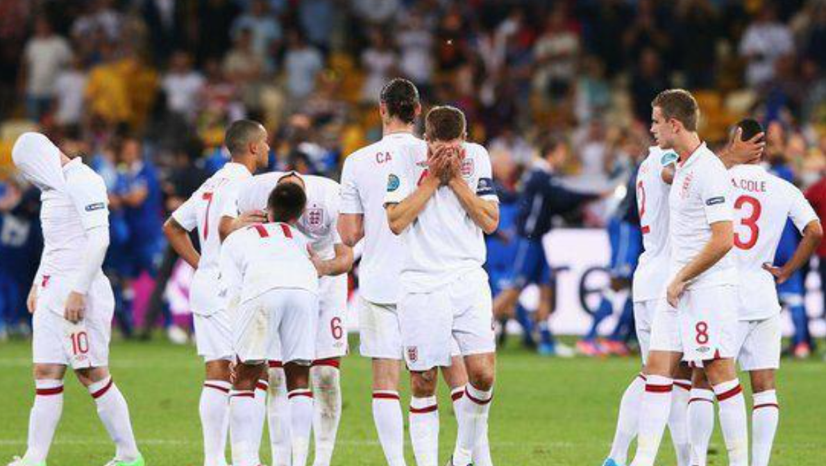 英格兰队险胜中国队，波尔关键制胜