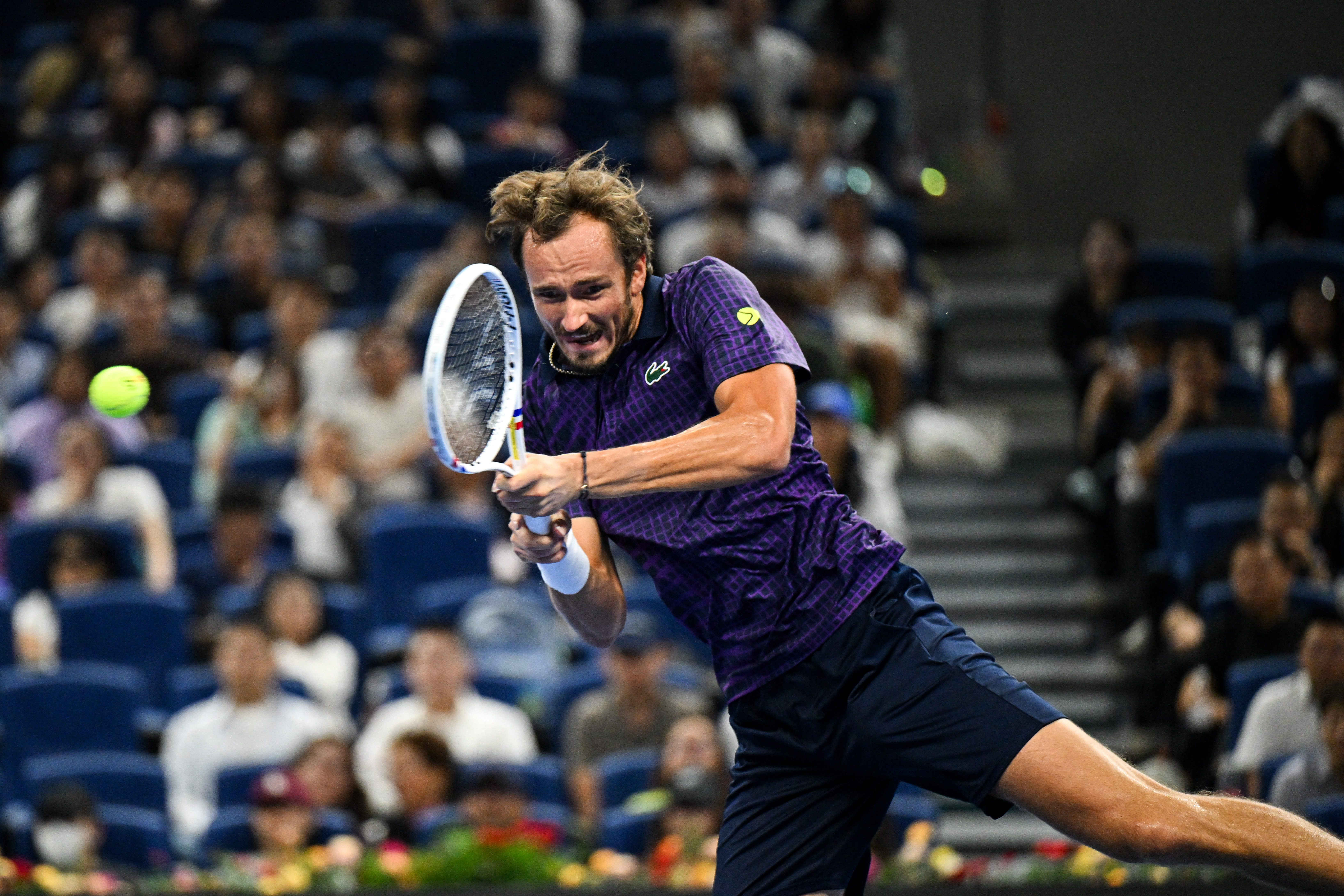 美国网球队爆冷意大利网球队，梅德韦杰夫打破历史纪录