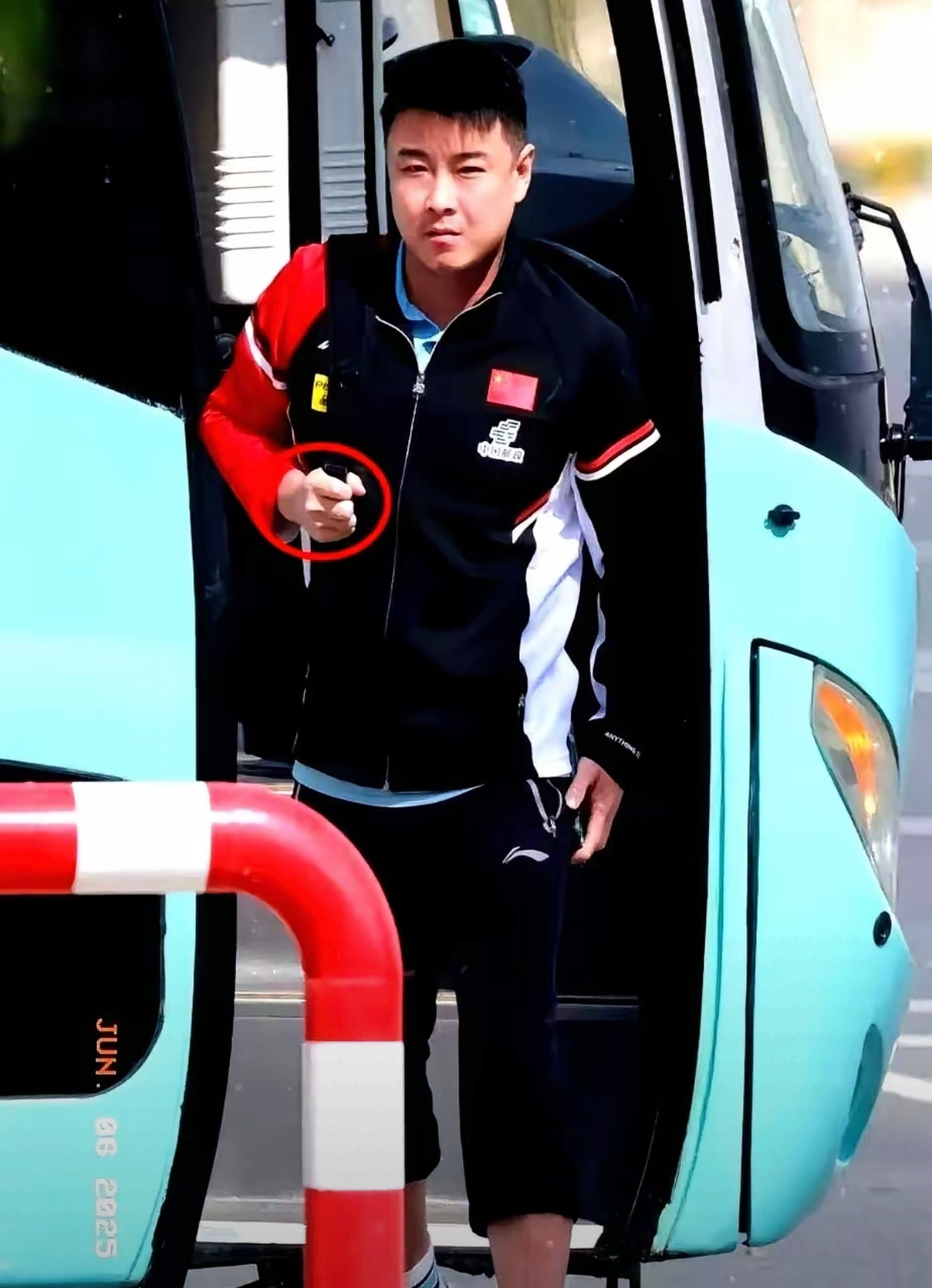 法国乒乓球队力克韩国乒乓球队,王皓制霸全场 法国乒乓球队力克韩国乒乓球队,王皓制霸全场