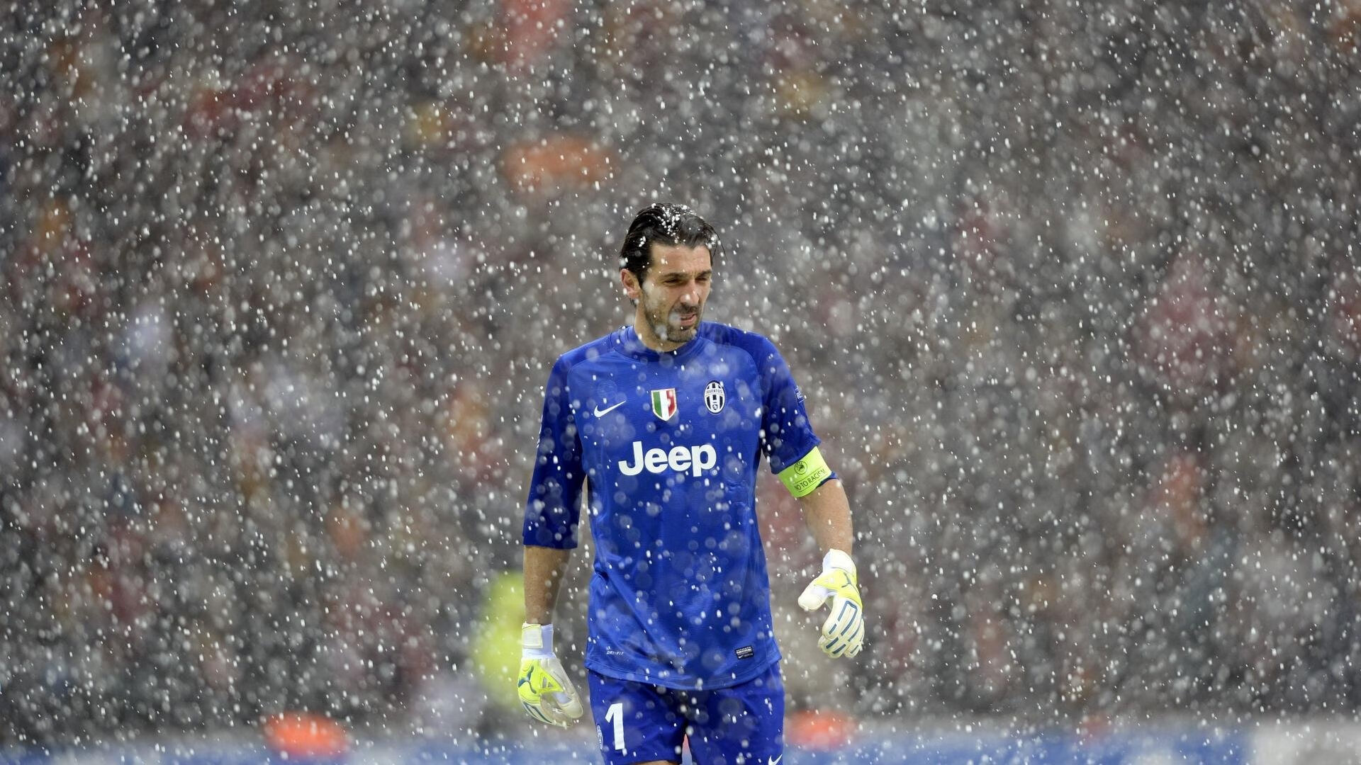 波斯湾的寂静与狂欢,阿圭罗一锤定音,沙特压哨改写宿命