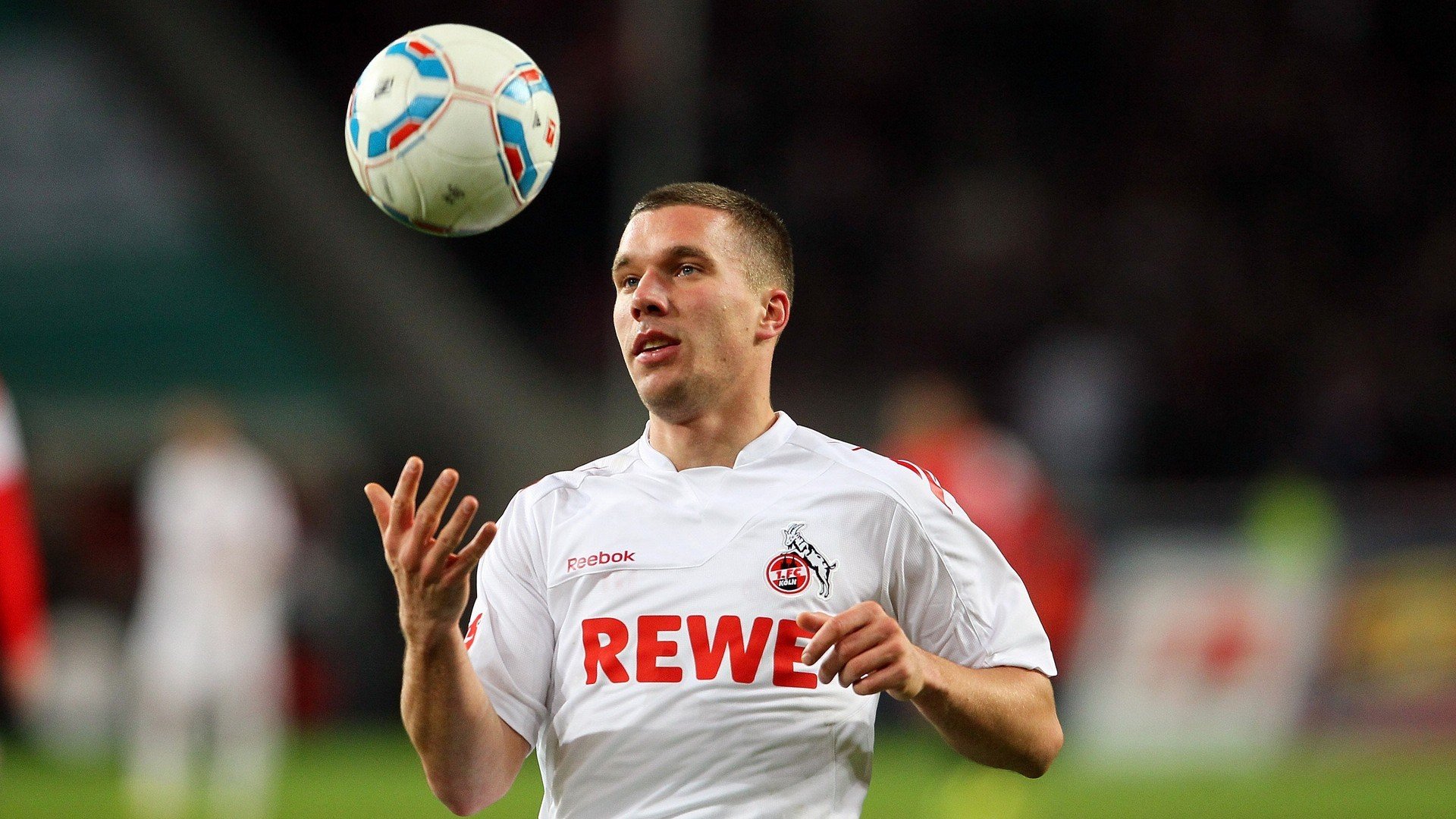 火力全开!AC米兰全面压制摩纳哥,格纳布里关键时刻连斩锁定胜局