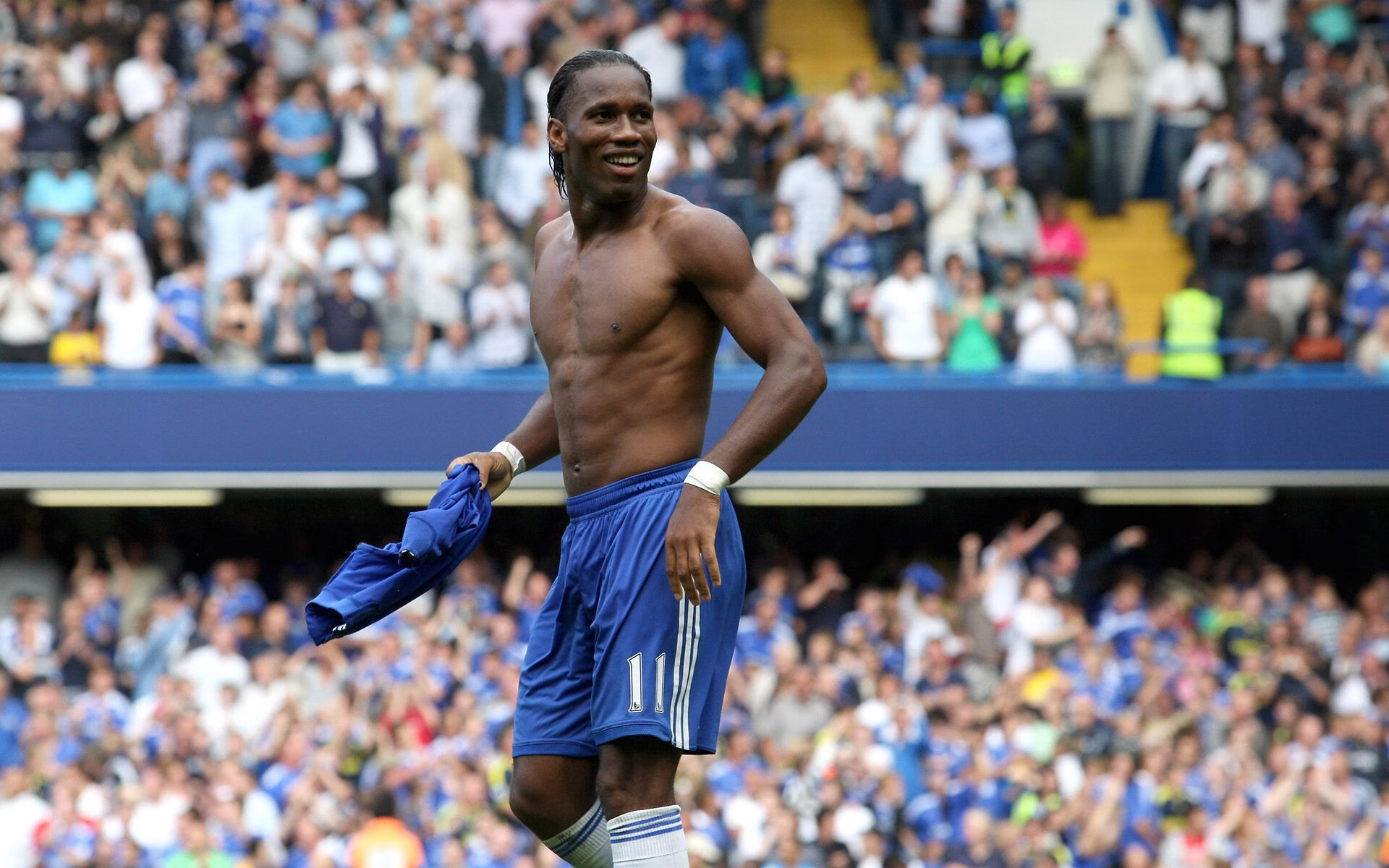 浓眉爆发，广厦队末节带走76人