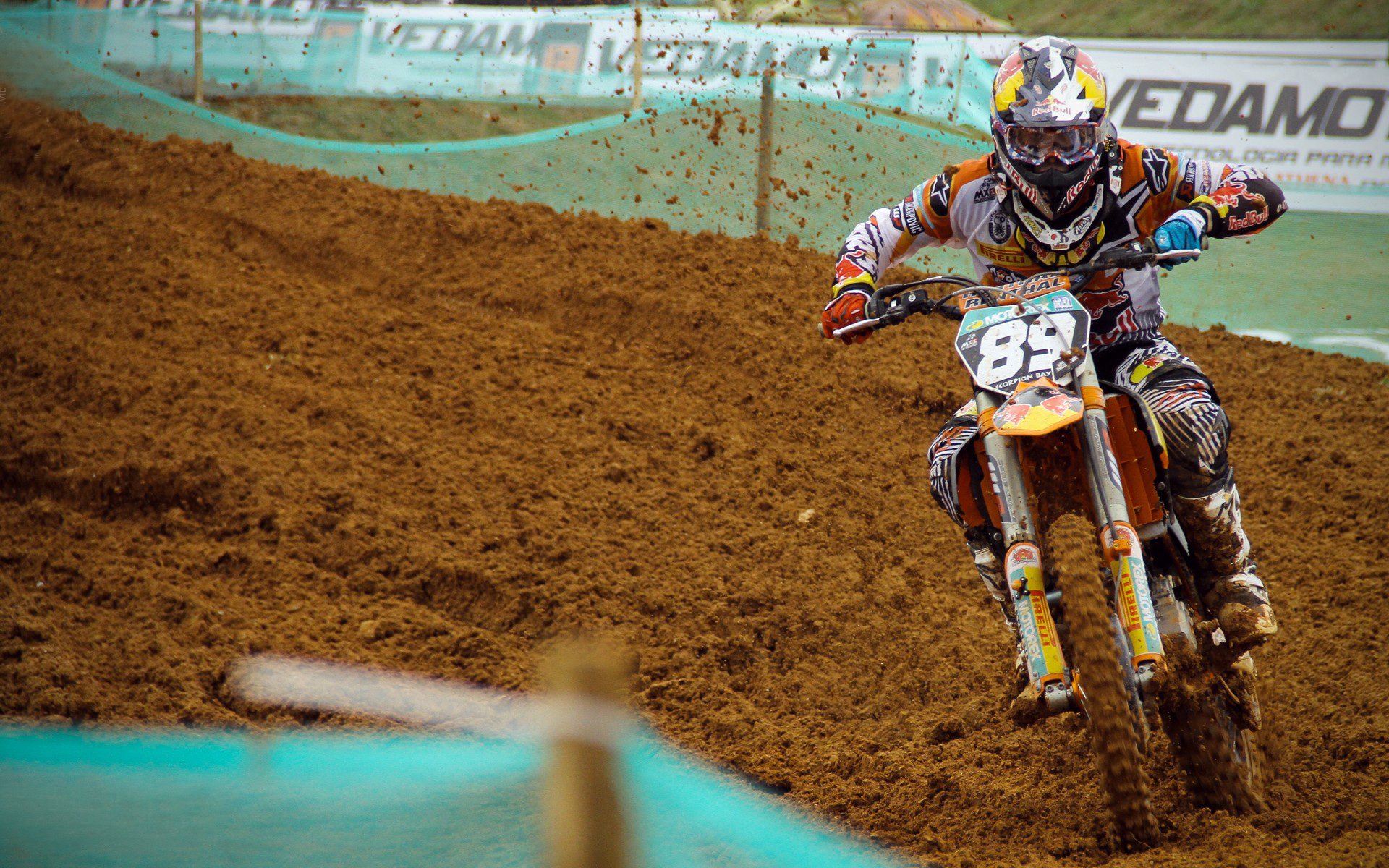 羽坛烽火夜,法国队碾压之势显威,桃田贤斗绝境绽放惊艳四座